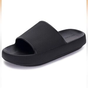 NWOT BRONAX Pillow Slippers for Women and Men